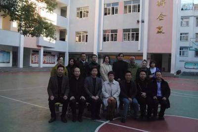 霞浦三沙中心小学与泉州市丰泽区崇德实验小学举行手拉手签约仪式